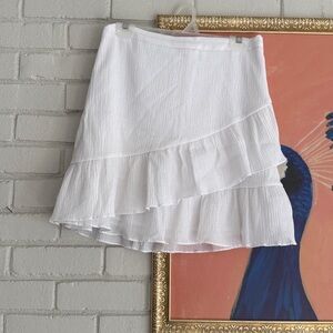 White Banana Republic skirt size 6